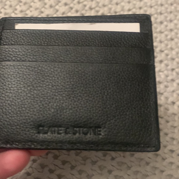 Brand new Slate and Stone black leather bifold - Picture 2 of 6